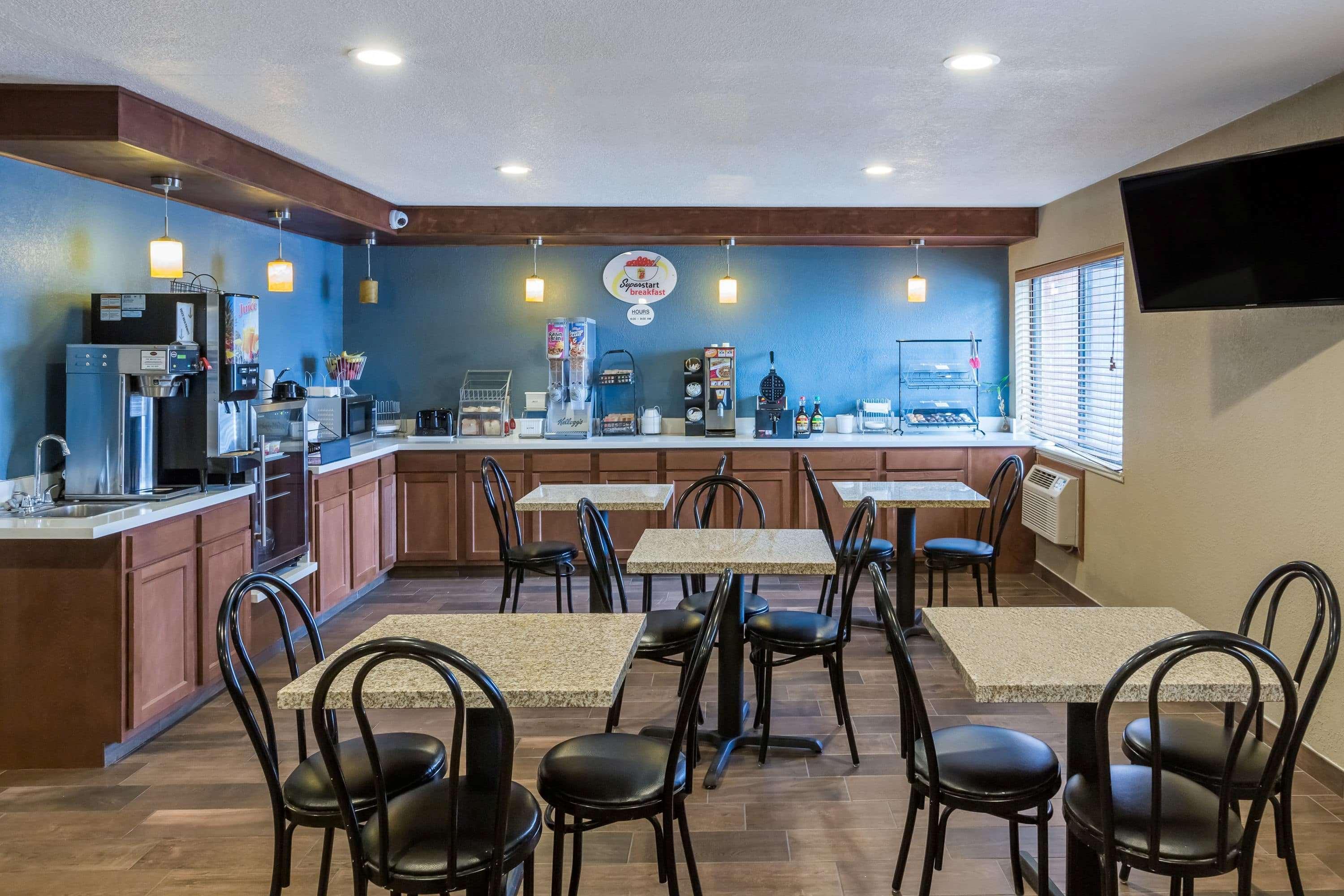 Super 8 By Wyndham Urbandale/Des Moines Area Motel Eksteriør billede